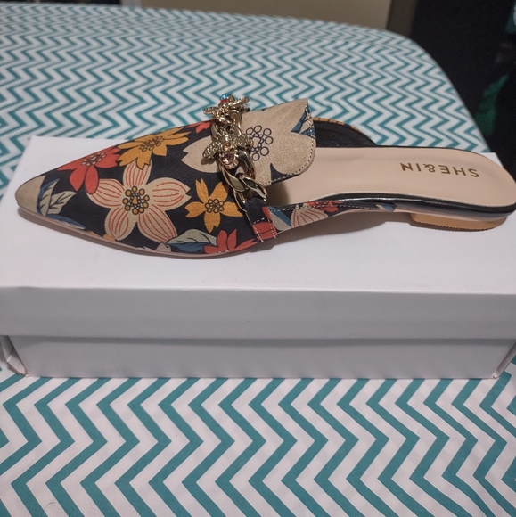 Jeweled Embellished Mule - Picture 4 of 6